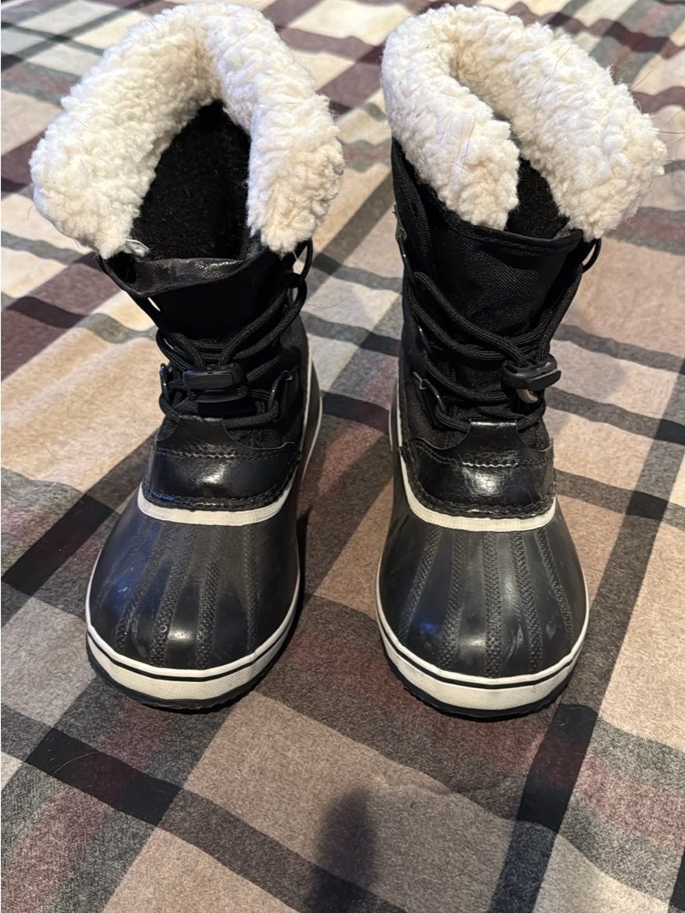 Kids Sorel Black Winter Snow Boots with Fleece Lining